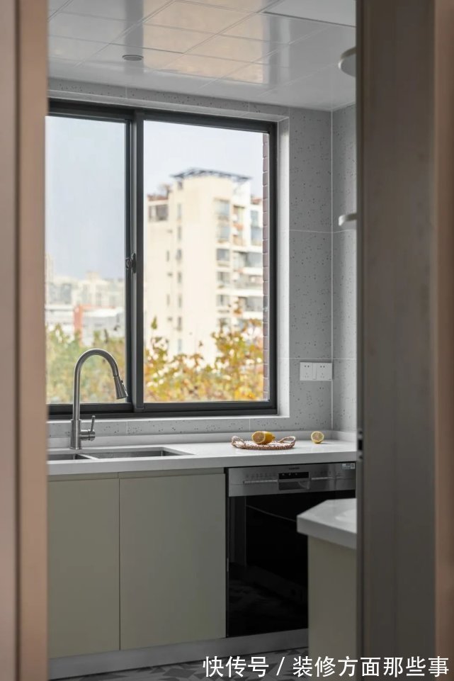 toilet|107㎡现代风,这个春天绝美配色,也太好磕了