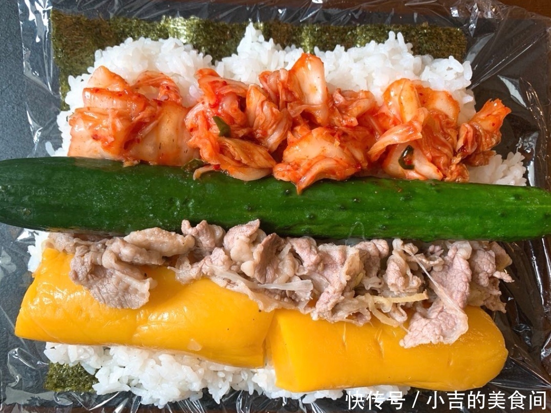 “食量很大”的家庭主妇晒晚餐,与老公的晚餐放在一起,对比惊人