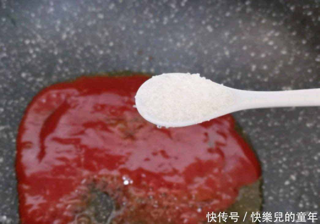 酸酸甜甜的口感再配上一碗米饭，孩子天天吵着要吃，下饭必备