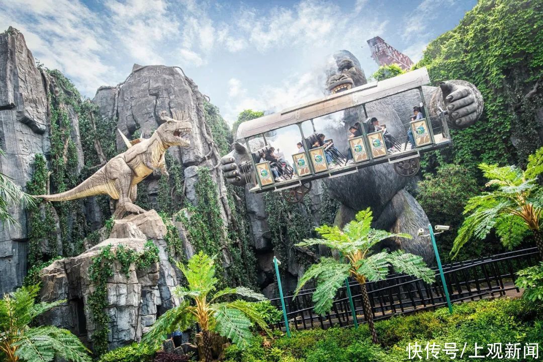 侏罗纪|中华恐龙园超强玩法！1500㎡超级热带雨林爬宠乐园、全新沉浸式博物馆演出、恐龙王国欢乐大巡游……