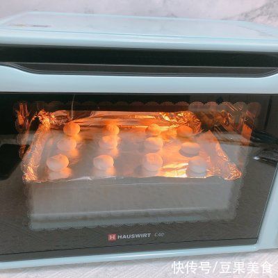 超经典的棉花糖云朵小饼干在家也能做