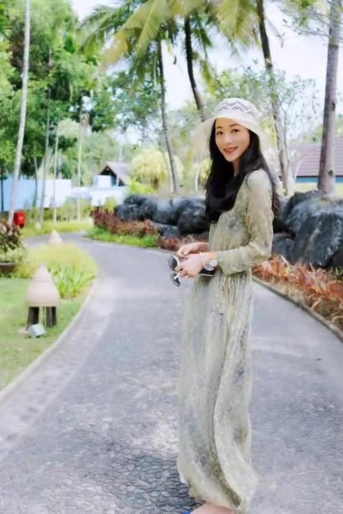 直发和卷发哪个更适合你？关键看这3点，就能轻松提升气质和颜值