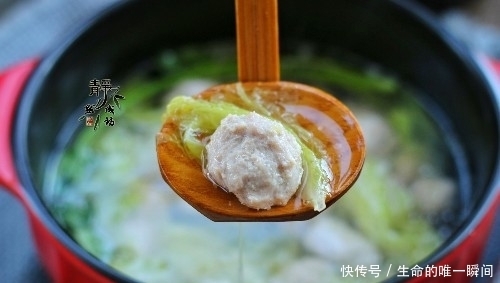 夏天多喝汤,此汤好喝也好做,10块钱就能煮1锅,特别鲜美