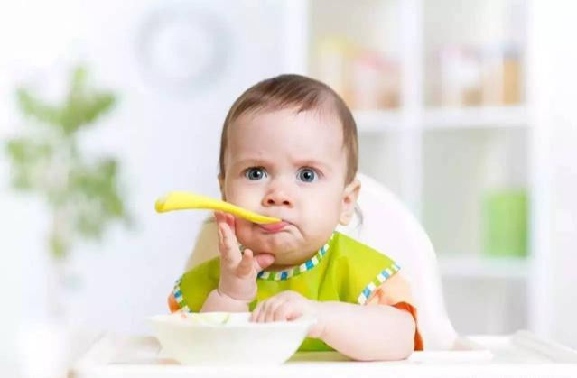 奶奶|2岁孩子患上败血症,医生说出原因后,奶奶直呼是自己害了娃