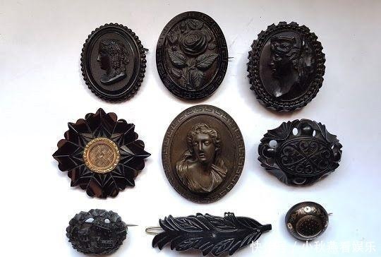 珠宝首饰中的“死亡产业”：哀悼珠宝