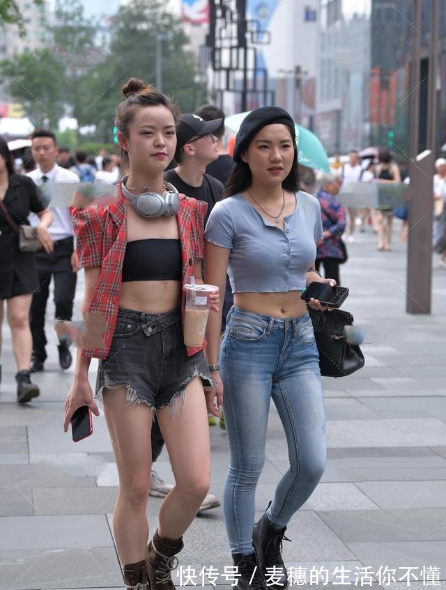 搭配 牛仔裤配衬衫,搭配漂亮,女神时髦的穿衣风格!