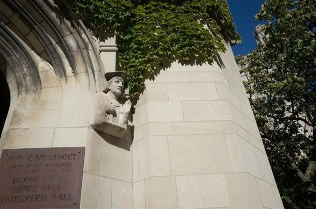 小敏 去芝加哥留学前,妈妈给我发来了防弹衣的购买链接