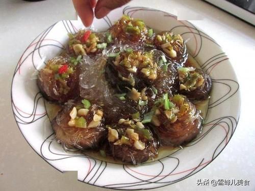  快过年了，学会这菜蒸蒸就上桌，比大鱼大肉受欢迎，年夜饭露一手