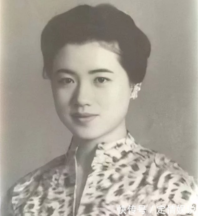 复制黏贴 日本皇室,皇冠不超过200万,款式还都是复制黏贴式