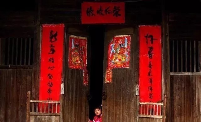 趣味性&和珅出上联:“三斤四两五花肉”,纪晓岚的下联太经典,和珅直接跪了