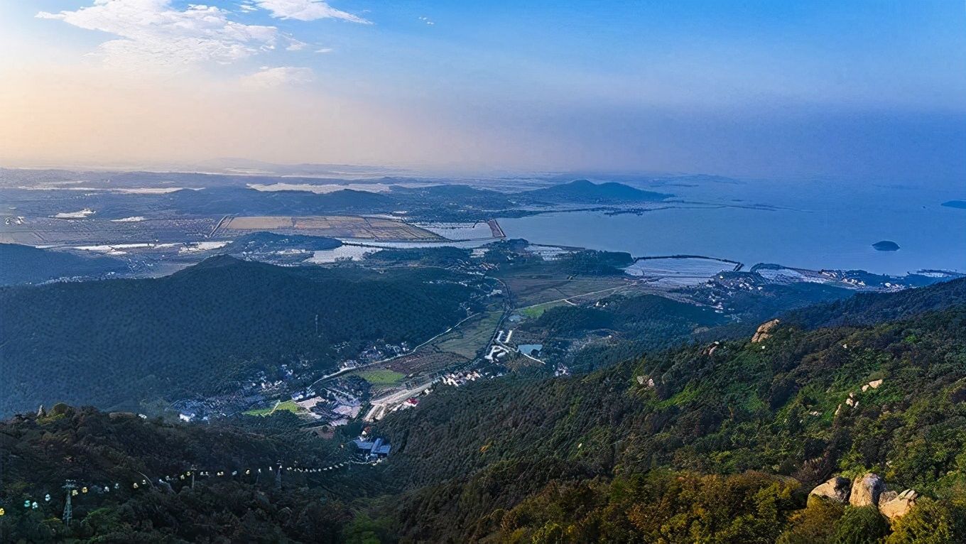 高空|逃离城市48小时 4种玩法解锁巨石山520米高空皖美旅行