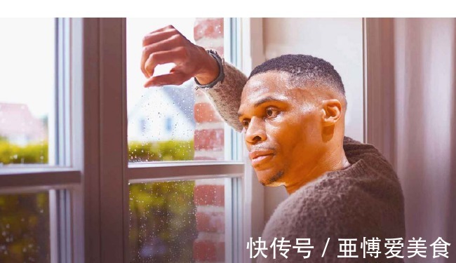 板凳|最后時刻坐板凳也不以為意 威少接受新角色