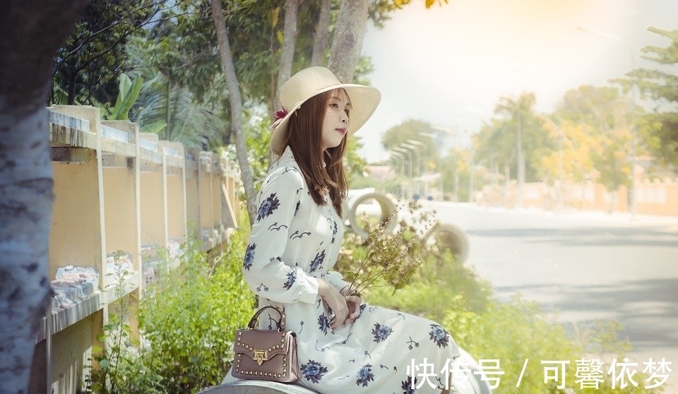 秦观$词牌《满庭芳》,宋朝词人墨客使用的很多,好词句多不多