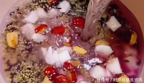  冬季，早餐喝豆浆牛奶不如喝它，几样食材熬一锅，热乎乎的还养胃