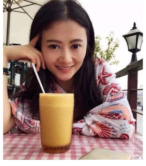 主持|央視女主持房月婷：35歲上《非誠勿擾》1小時成功牽手，今怎樣