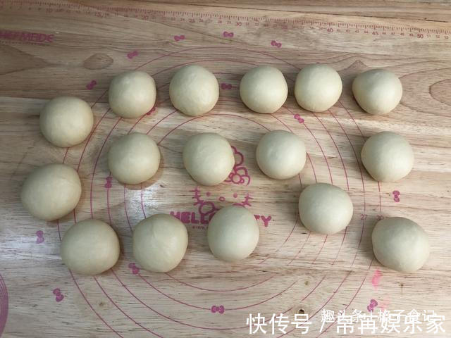 面包|此面包真省事,一次发酵不用整形,咸香味美,全家都爱吃,特解馋