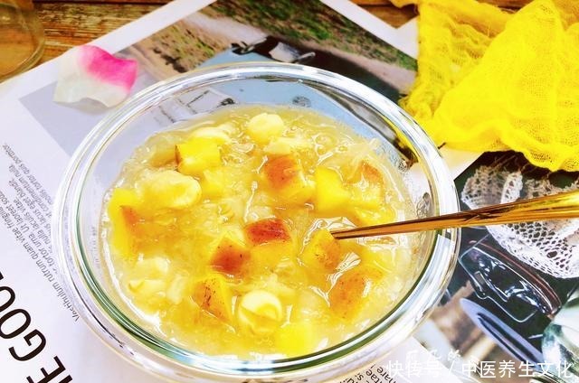 入冬后,遇到此碱性水果别手软,现在正当季,营养极高,别不懂吃