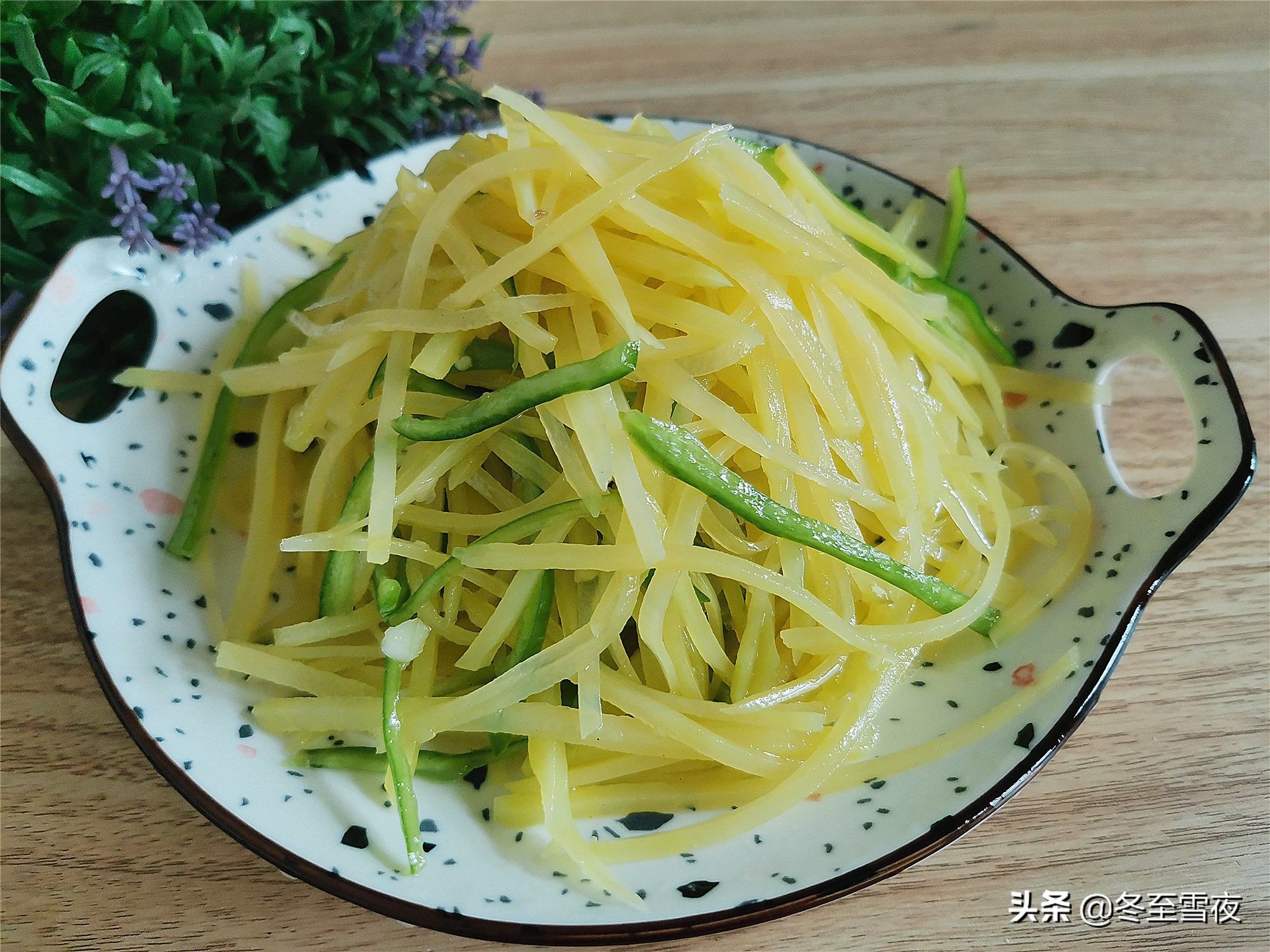 花椒油|在家做凉拌土豆丝，记得这两步不能少，土豆丝吃着清爽，口感脆嫩
