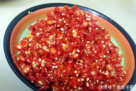 分享|剁辣椒最正宗的做法,配方比例详细分享,香辣味浓,放一年不坏