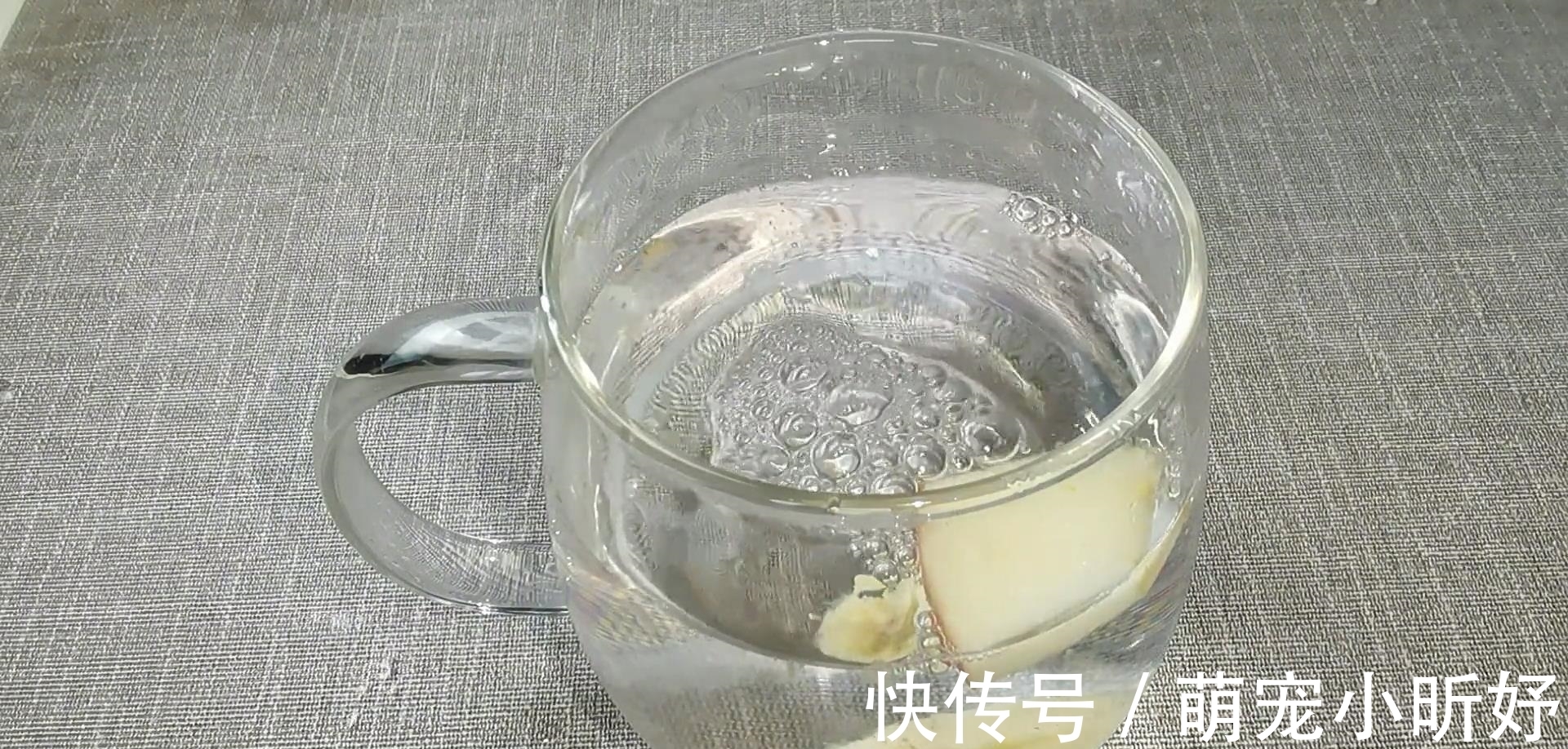 朋友介绍的减肚子的方法真神奇,一个月大肚腩不见了,效果太好了