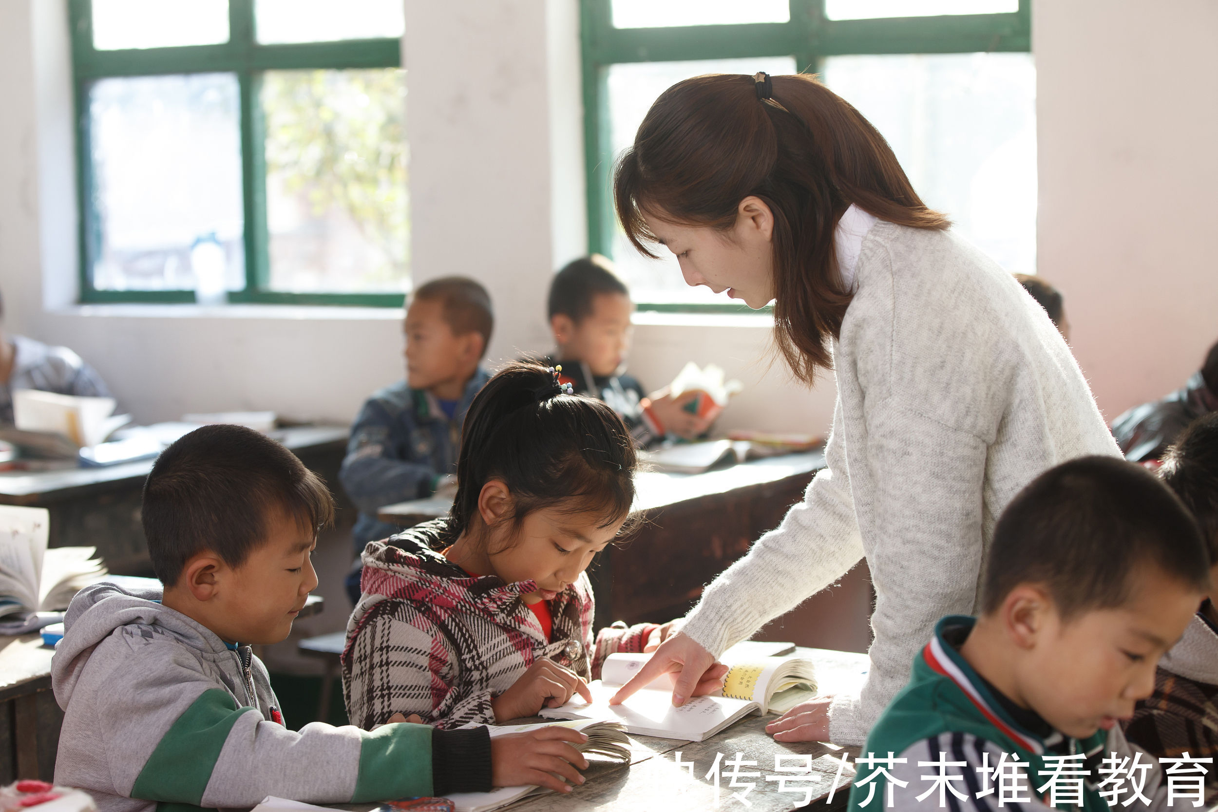 薄弱学校|北京：申报高级教师须到农村学校或薄弱学校任教1年以上