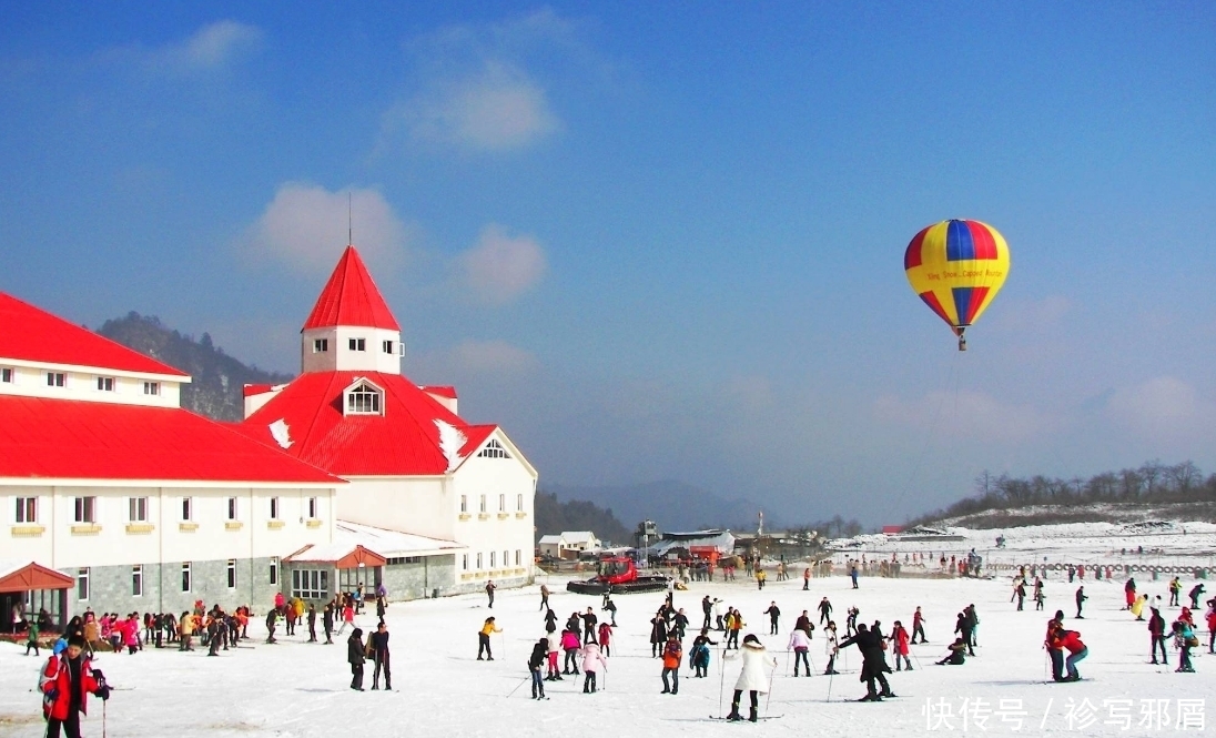 解锁成都旅游新密码，游览西岭雪山胜地，打卡“旅游新地标”！