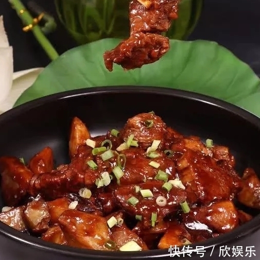 年夜饭寓意老好的几道菜，好吃、好看，家人吃得满意吃出幸福