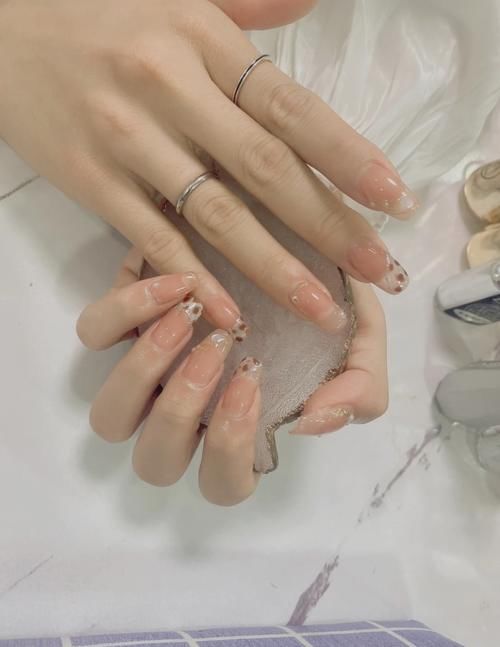 春天精致美甲合集！法式豹纹又纯又欲，它是颜值界的“天花板”