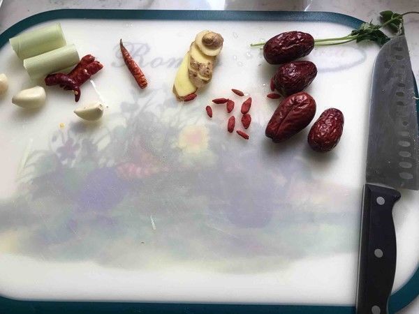 一日三餐|胃不好的人,就吃花生加“它”,隔三差五吃,修复胃黏膜,快收藏