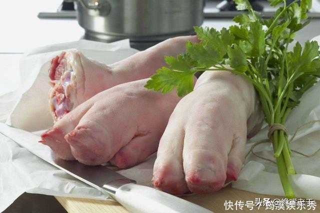 买鲜猪蹄时,建议试试这3个办法,买到的猪蹄新鲜,品质还很好