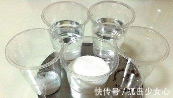 女孩|女孩耳朵疼,医生往女孩耳朵边放糖,结果出来了让人害怕的东西