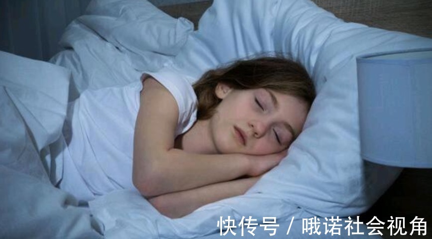 萃枫苷|失眠多梦总是睡不够?睡前多做3件事,缓解疲劳,一觉睡到大天亮