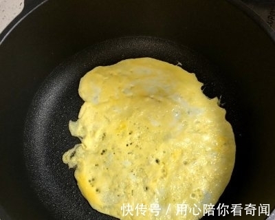 鸡胸肉|适合夏天的五彩凉拌鸡丝鱼面，低脂低卡，清爽好吃不油腻
