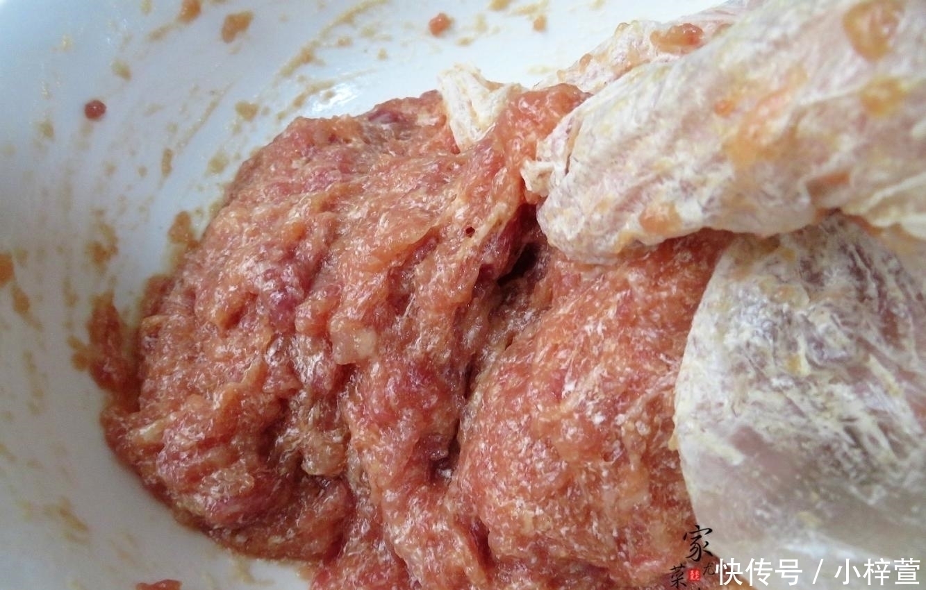 菜菜|拌饺子馅时，牢记放“此物”，不管是包什么馅的饺子都好吃不腻