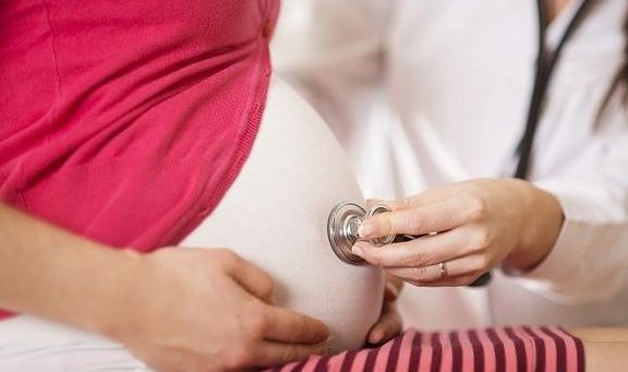 小家伙|孕妇感觉肚子“又硬又紧”和小宝贝发育有关么？了解这3点很重要