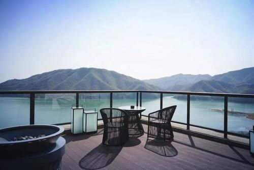 中年|安吉阿丽拉，停止营业