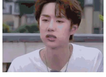 耶啵|吃货耶啵上线,王一博吃东西嘴里鼓鼓囊囊好像一只小松鼠!