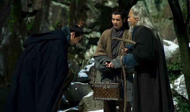 若能穿越三国时期,在不改变历史的情况下,你会去见证哪些事情和画面?