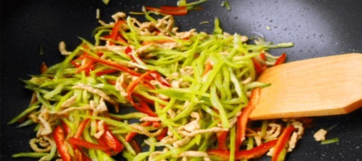 青椒肉丝是放糖,还是不放糖?很多人都错了,难怪不好吃!