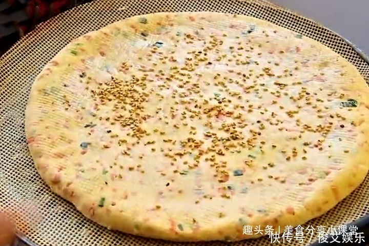 千层饼|教你玉米面新吃法，蒸一蒸咸香劲道，比包子好吃，比馒头简单