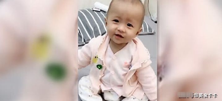 情人|果然是爸爸上辈子的情人！宝宝正哭闹，看见爸爸进来乐翻了