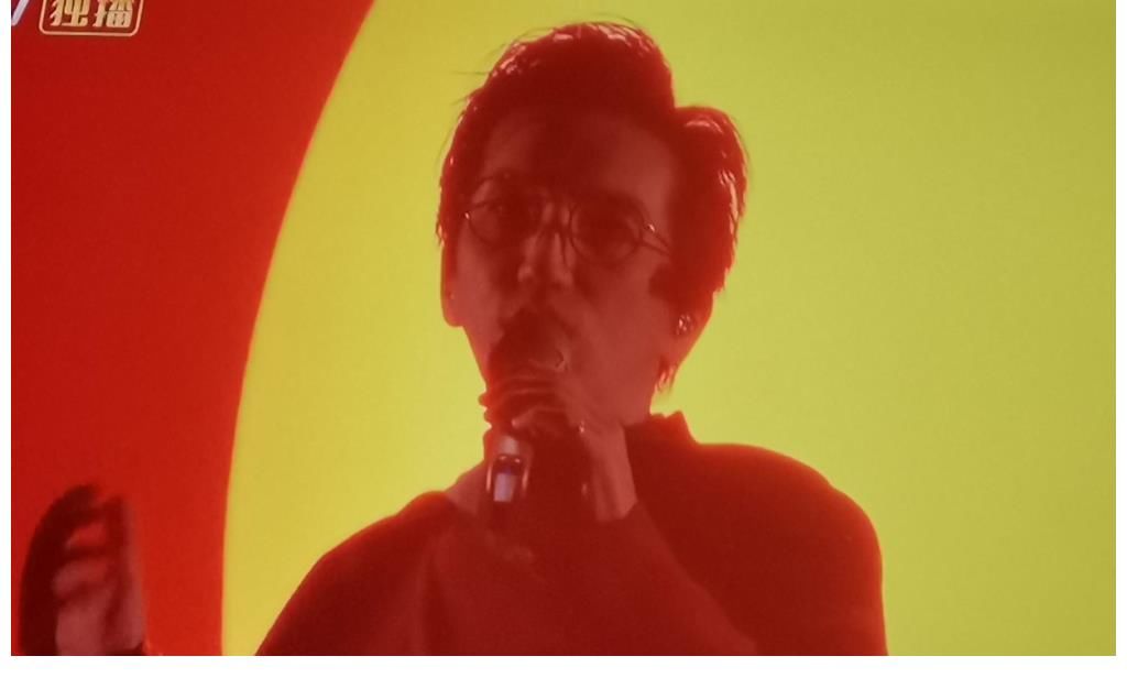 《披荊斬棘的哥哥》總決賽之夜，林志炫痛哭，安慰他的是誰？