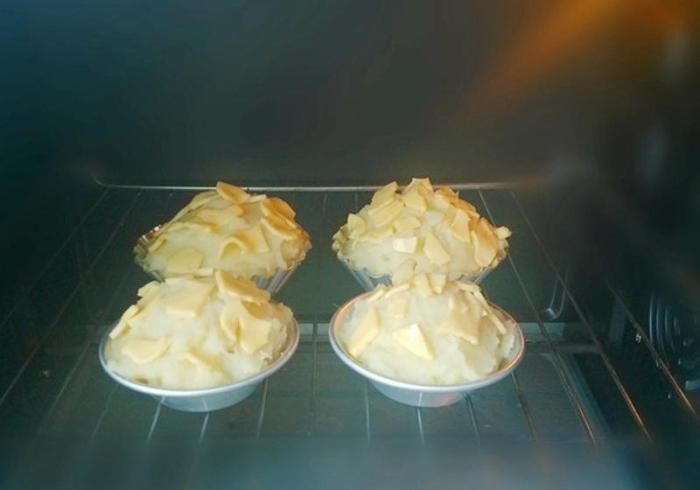 红薯别只知道蒸，几分钟做个甜品，比蛋糕还好吃，谁都能做