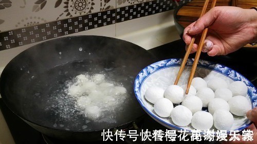 煮汤圆时,最忌直接下锅煮!牢记“5要点”,不浑汤不破皮不露馅