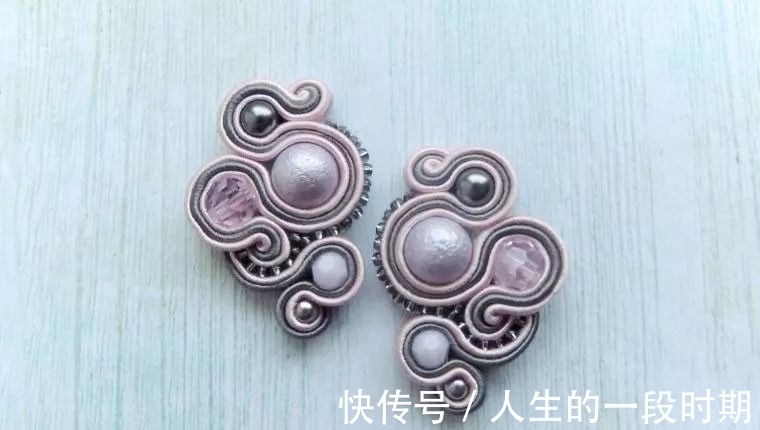 蛇腹线 款式各不相同,蛇腹线手工饰品展示了独特的美