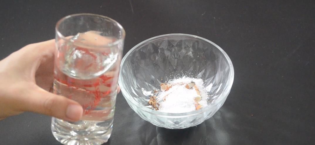 烟头加洗衣粉用水泡一下, 没想到还有这个作用, 看完你会感谢我的