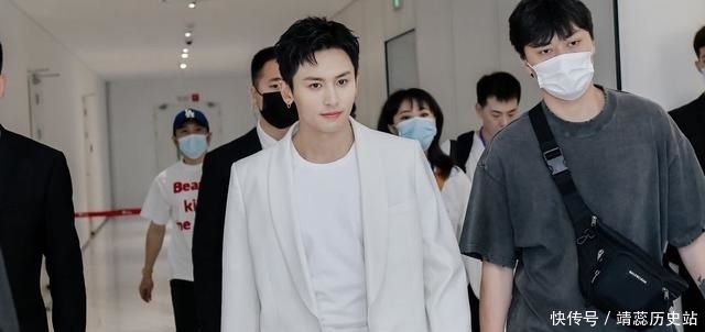 下期|他来了他来了他带着流量来了,快本下期收视又稳了