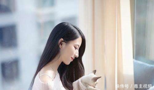 怎么高情商聊天问候,高情商聊天问候技巧:轻松开启对话,建立深入人脉的关键一环!