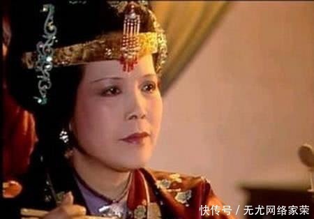 赵姨娘|红楼梦中,最有人情味的是赵姨娘,从一双鞋上体现出来