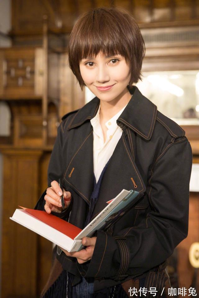 小子头|美女嫌太热,长发剪短发,清凉帅气很满意